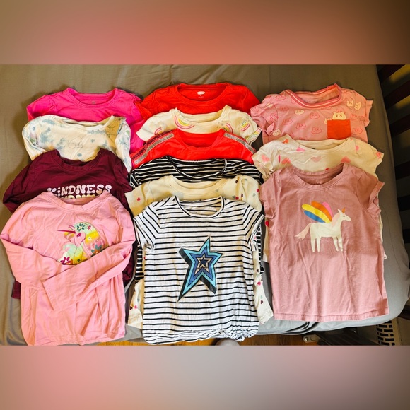 Lot of Girl Tops T-Shirts Long-Sleeve Size 4/4T - Picture 1 of 3